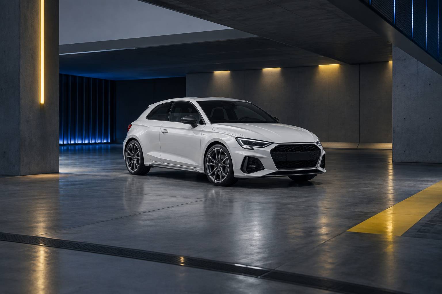 Petite citadine sportive generique stationnee dans un parking sobre