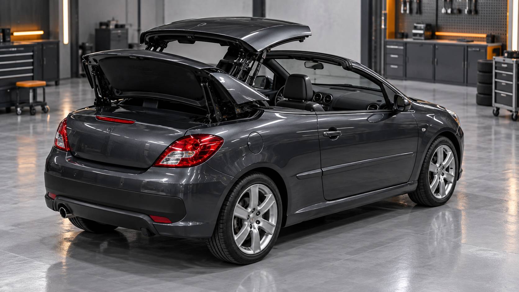 Illustration éditoriale du sujet : Peugeot 206 CC (2000 - 2007) : un cabriolet de légende accessible dès 2 000 € !
